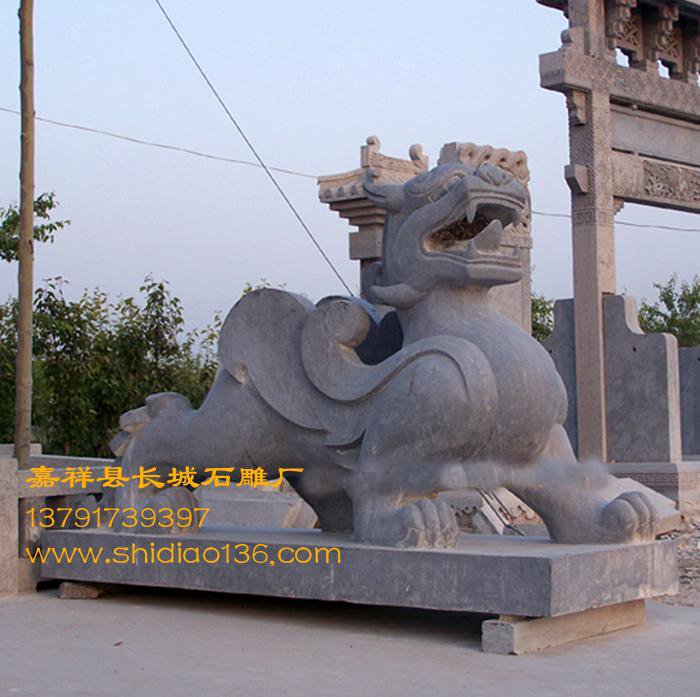 石雕貔貅具有很高的招財(cái)作用和風(fēng)水作用。