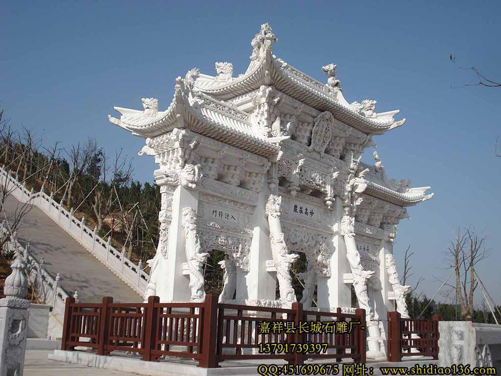 石雕牌坊造價(jià)從古到今為什么會(huì)這么的高，不是有一句話這樣說的嗎？&ldquo;石頭有價(jià)，工藝無價(jià)。&rdquo;